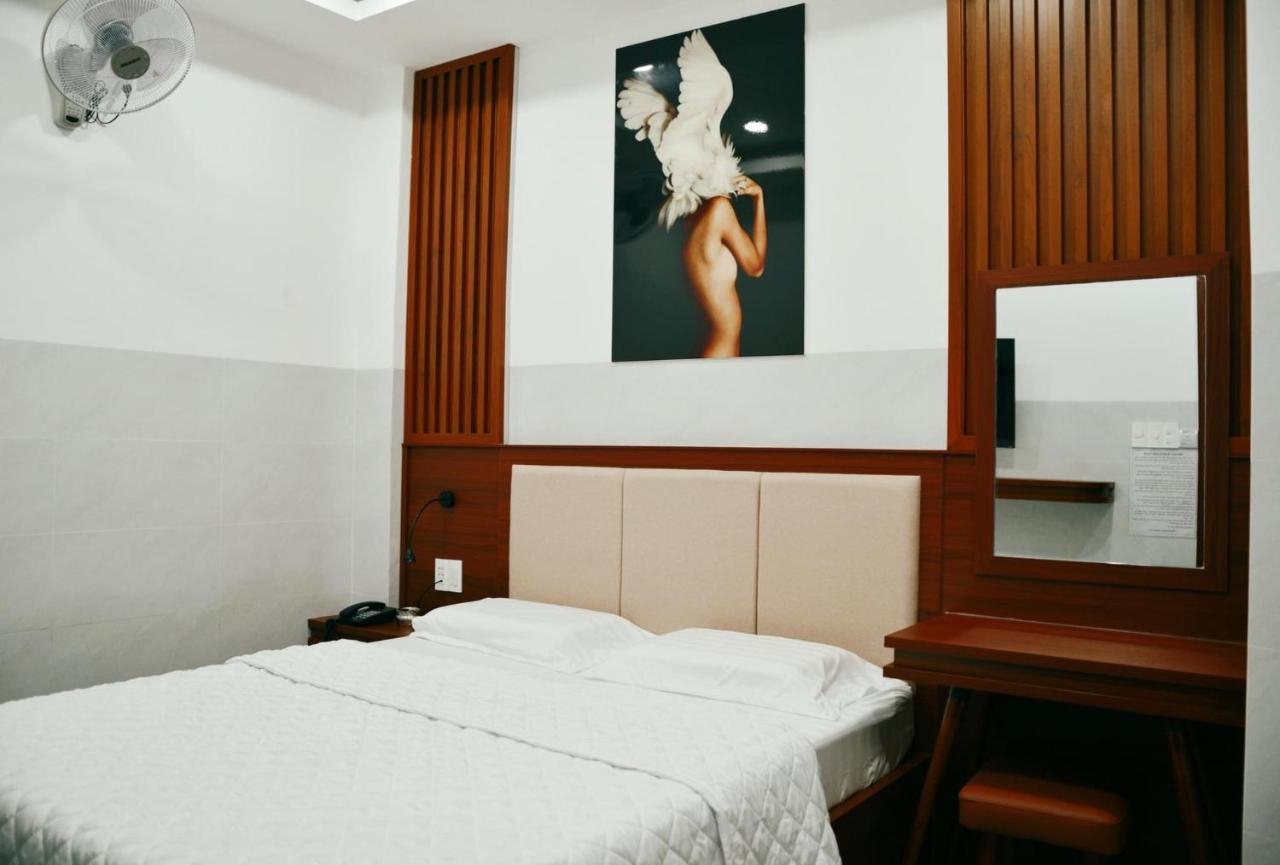 Tulip Hotel Hô Chi Minh-Ville Extérieur photo